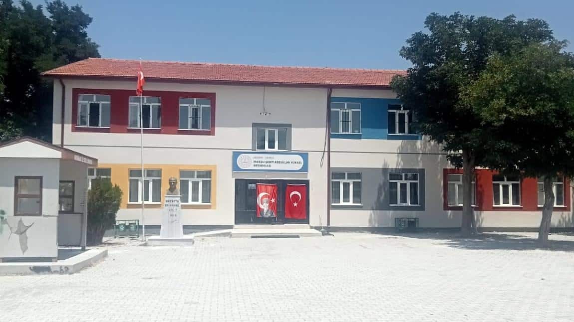 Okulumuz dış cephesi yenilendi.